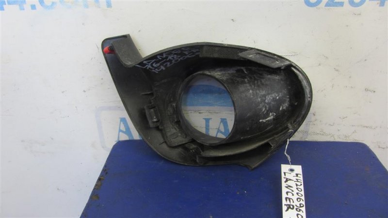 Накладка противотуманной фары MITSUBISHI LANCER X 10 15-17