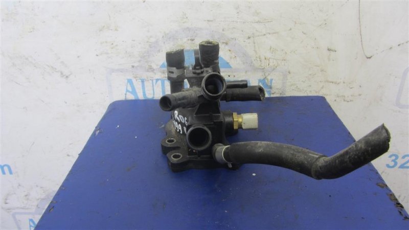 Фланец системы охлаждения X-TRAIL/ROGUE T32 13-20 2015 T32 2.5 QR25DE