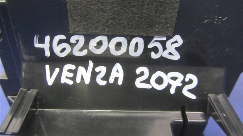 Блок управления печкой VENZA 09-16 2009 AGV15 2.7 1ARFE