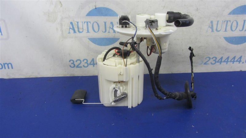 Топливный насос HYUNDAI ELANTRA AD 16- 31120-F3500 Б/У