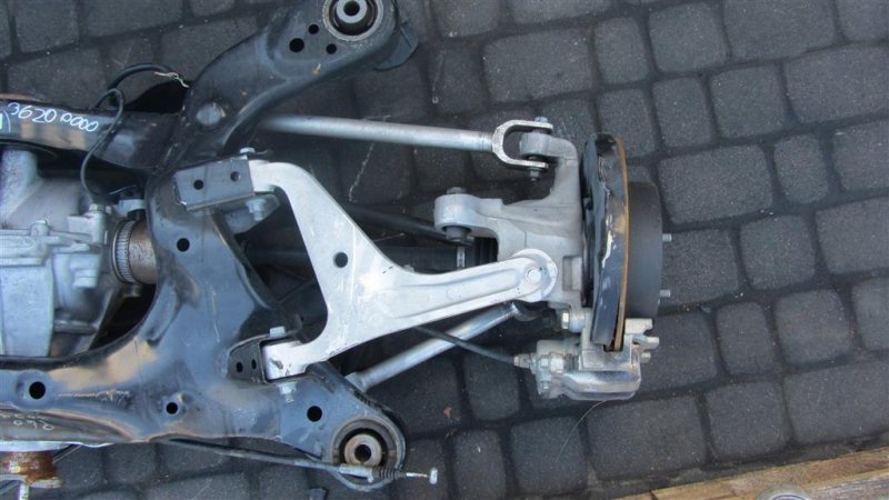 Балка задней подвески Q60 16-20 2018 COUPE 3.0 VR30DDTT Балка задней подвески Q60 16-20 2018 COUPE 3.0 VR30DDTT