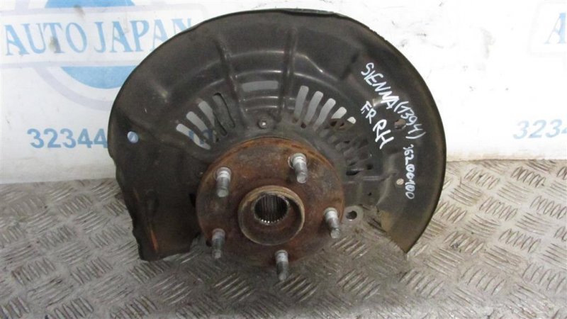 Кулак поворотный передний правый SIENNA 11-16 Кулак поворотный передний правый SIENNA 11-16