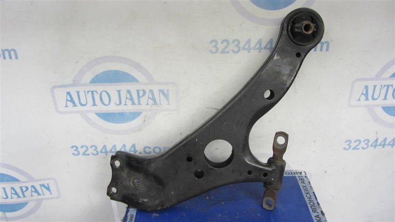 Рычаг передней подвески нижний передний правый TOYOTA SIENNA 11-16 GSL30 3.5 2GR-FE Рычаг передней подвески нижний передний правый TOYOTA SIENNA 11-16 GSL30 3.5 2GR-FE