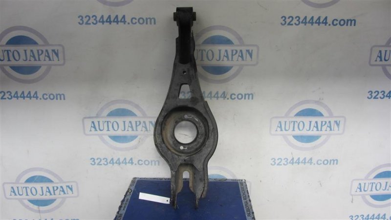 Рычаг задней подвески поперечный нижний задний правый KIA OPTIMA JF 15-20 2016 Седан 2.4 55220-C2100 Б/У