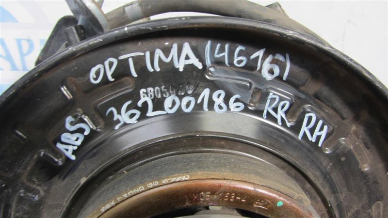 Ступица задняя правая OPTIMA JF 15-20 2016 Седан 2.4