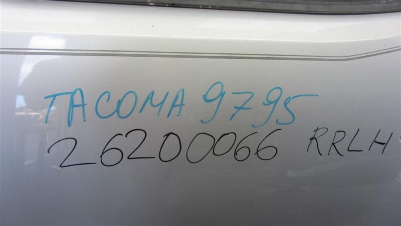 Дверь задняя левая TACOMA 05-15 2007 GRN270 4.0 1GRFE