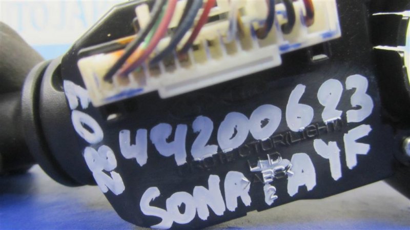 Подрулевой переключатель SONATA YF 10-14 2013 Седан 2.4