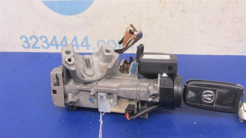 Запчасть замок зажигания ACURA MDX (YD2) 06-13 2008 YD2 3.7 35100-STX-A11 Б/У Замок зажигания ACURA MDX (YD2) 06-13 2008 YD2 3.7 35100-STX-A11 Б/У
