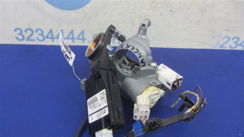 Замок зажигания MITSUBISHI LANCER X 10 07-15 MN101596 Б/У