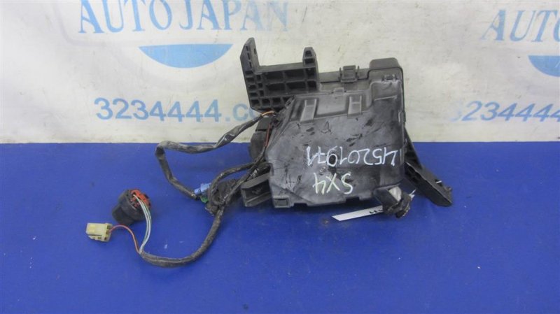 Блок предохранителей моторный отсек SUZUKI SX4 06-13 Хетчбек 2.0 J20A