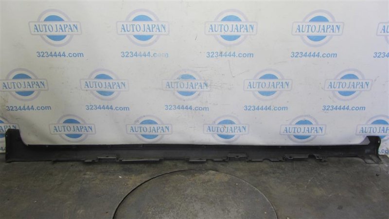 Накладка порога наружная левая TOYOTA SIENNA 11-16 GSL30 3.5 2GR-FE Накладка порога наружная левая TOYOTA SIENNA 11-16 GSL30 3.5 2GR-FE