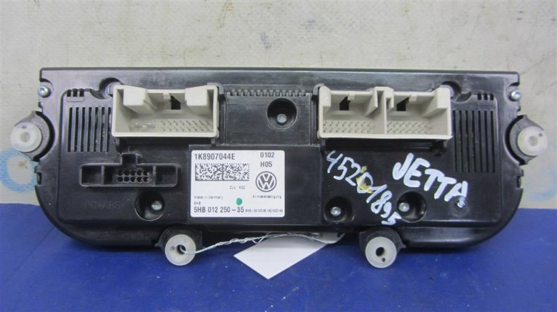 Блок управления печкой VOLKSWAGEN JETTA USA 10-17