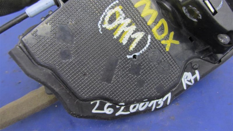 Замок двери задний правый MDX (YD3) 13-21 YD3 Замок двери задний правый MDX (YD3) 13-21 YD3