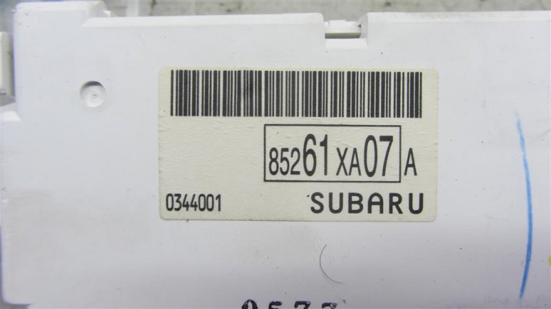 Монитор TRIBECA B10 07-13 2007 Внедорожник 3.6