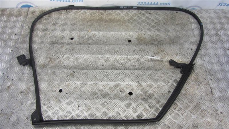 Запчасть уплотнитель двери LEXUS NX 14-21 6787178010 Б/У Уплотнитель двери LEXUS NX 14-21 6787178010 Б/У