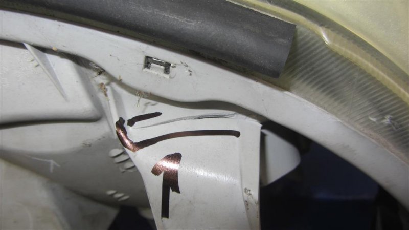 Фара передняя правая TOYOTA TACOMA 05-15 GRN270 4.0 1GRFE