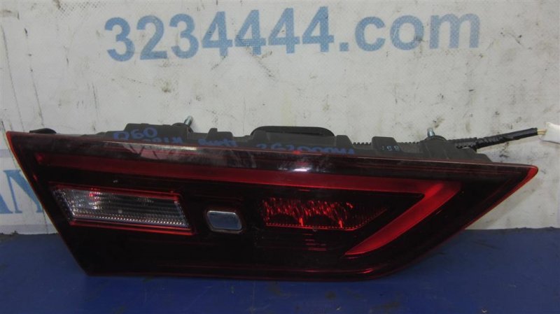 Фонарь внутренний задний левый INFINITI Q60 16-20 2018 COUPE 3.0 VR30DDTT 26555-5CA1A Б/У