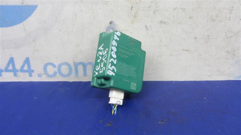 Блок электронный TOYOTA VENZA 09-16 2009 AGV10 2.7 1ARFE 89741-0T010 Б/У