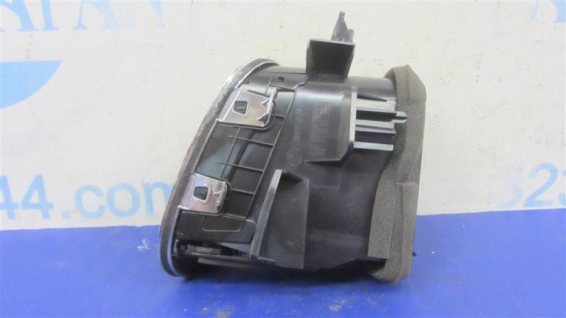 Дефлектор воздушный правый INFINITI EX35(37) 07-12 Внедорожник 3.5