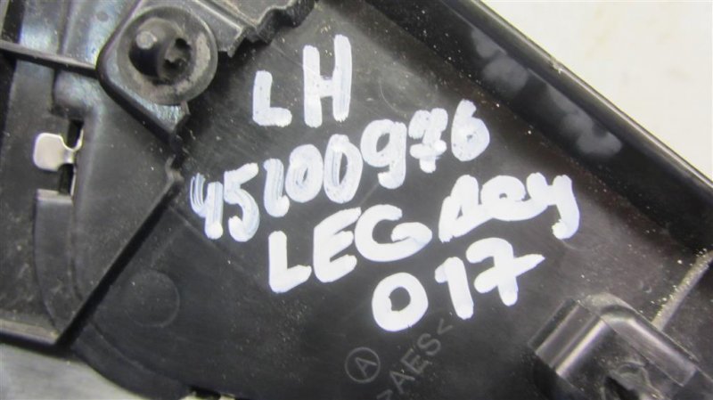 Накладка двери LEGACY BN 14-18 2017 Седан 2.5