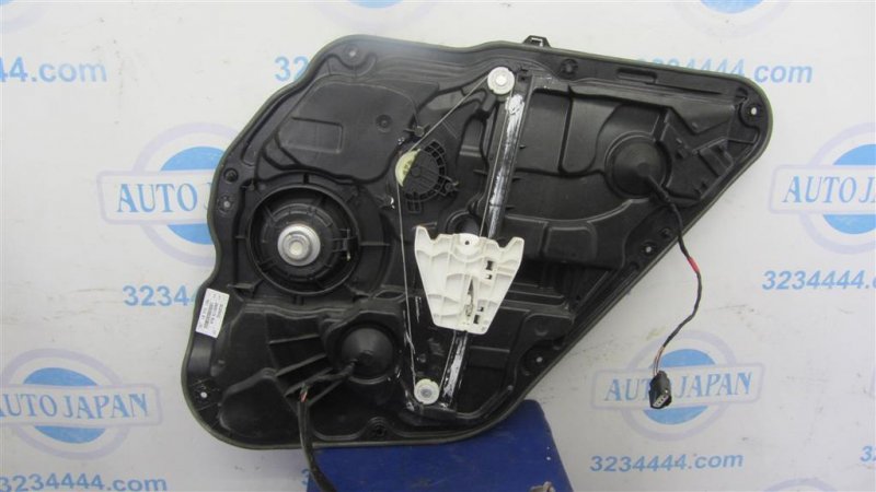 Стеклоподъемник задний левый SONATA YF 10-14 Стеклоподъемник задний левый SONATA YF 10-14