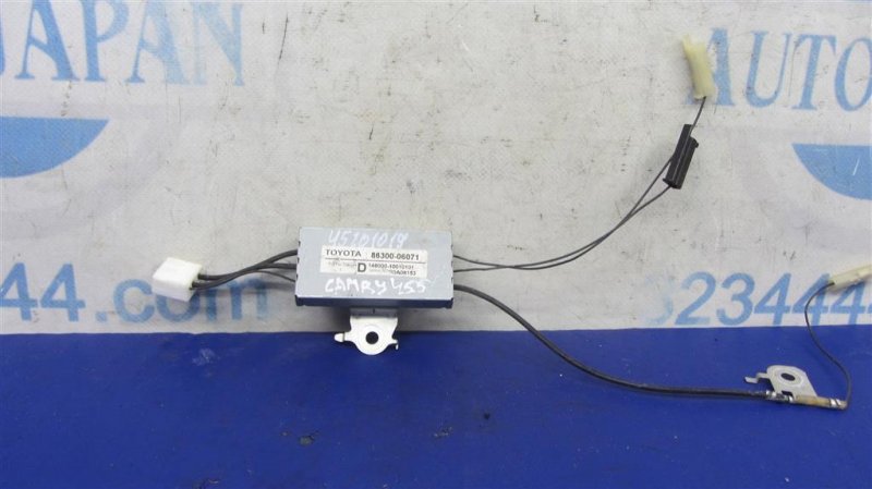 Запчасть антенна TOYOTA CAMRY 40 06-11 86300-06071 Б/У Антенна TOYOTA CAMRY 40 06-11 86300-06071 Б/У