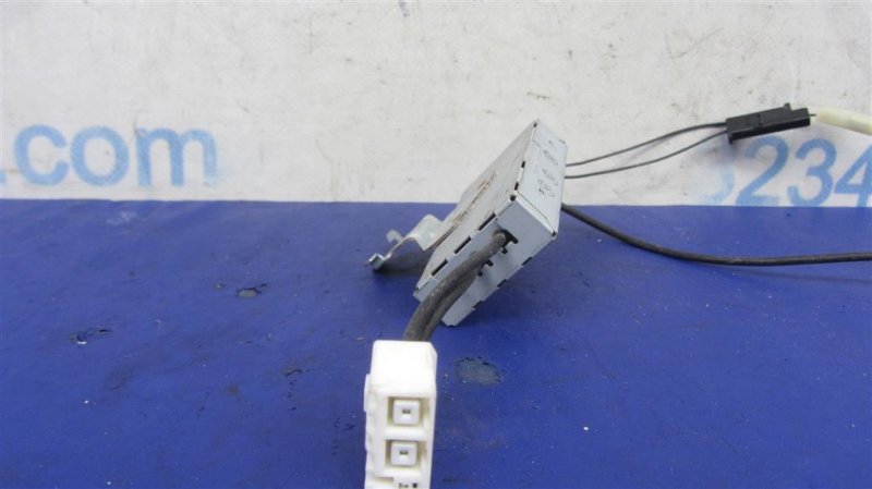 Антенна TOYOTA CAMRY 40 06-11 Антенна TOYOTA CAMRY 40 06-11