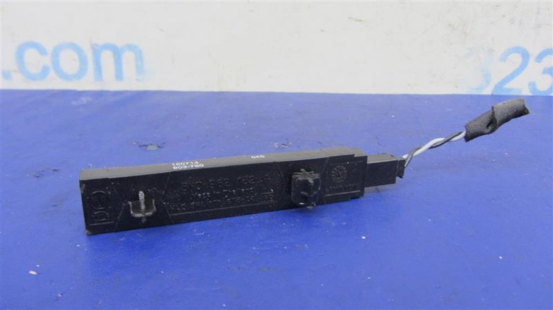 Антенна VOLKSWAGEN JETTA USA 10-17 5K0 962 132 A Б/У