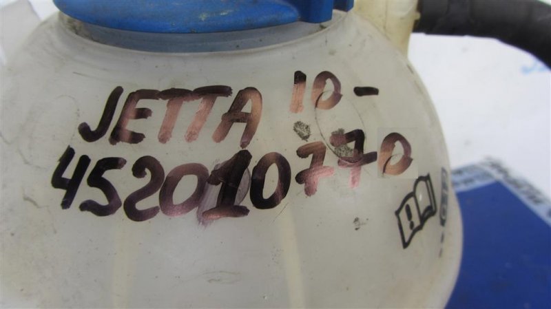 Бачок расширительный JETTA USA 10-17