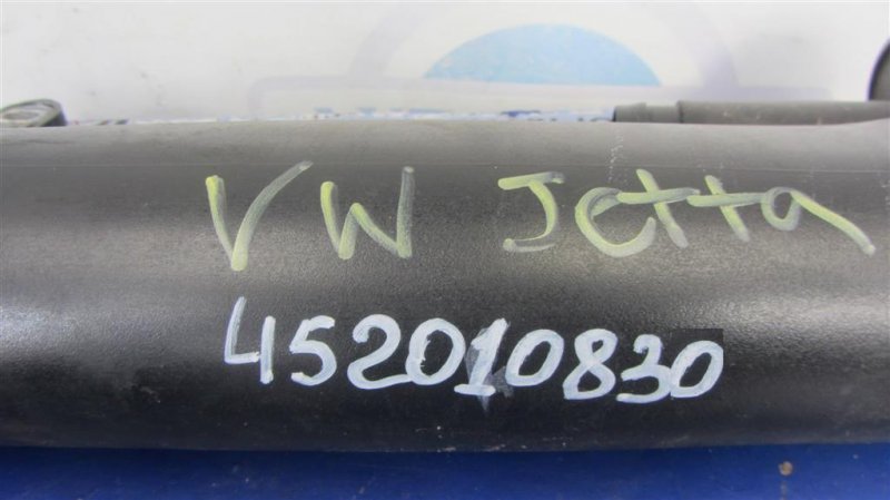 Патрубок воздушного фильтра JETTA USA 10-17