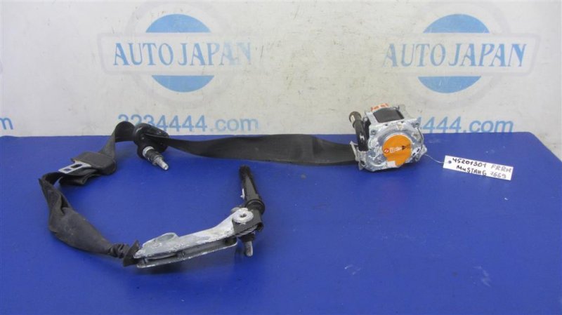 Ремень безопасности передний правый FORD MUSTANG 15- 2015 COUPE 2.3 C23HD0D FR3Z-63611B68-AA Б/У