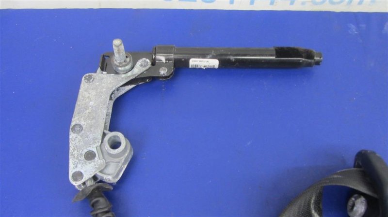 Ремень безопасности передний правый MUSTANG 15- 2015 COUPE 2.3 C23HD0D