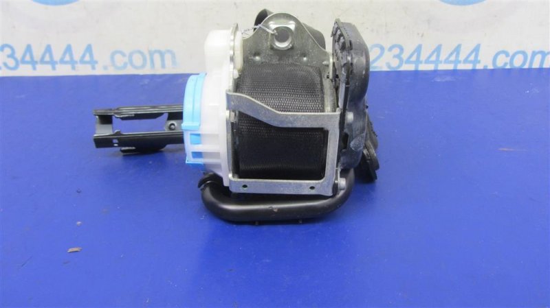 Ремень безопасности передний левый QX30 16-20 2016 Внедорожник 2.0 20PET