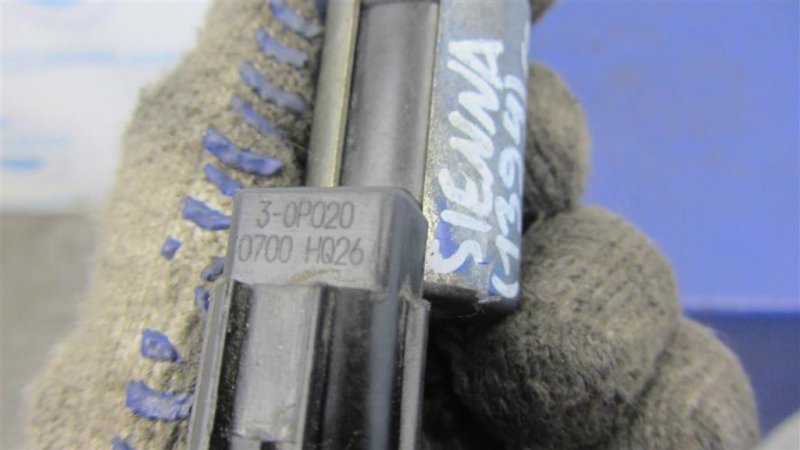 Клапан изменения фаз ГРМ SIENNA 11-16 2013 GSL30 3.5 2GR-FE Клапан изменения фаз ГРМ SIENNA 11-16 2013 GSL30 3.5 2GR-FE