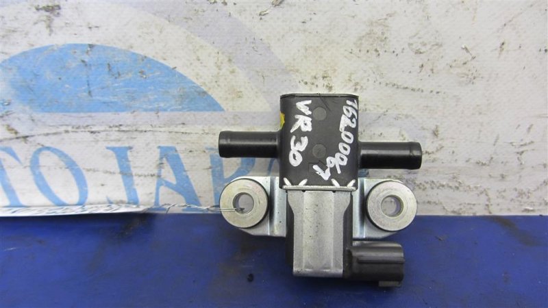 Запчасть клапан электромагнитный (вакуумный) INFINITI Q60 16-20 2018 COUPE 3.0 VR30DDTT 14930-1MG0B Б/У Клапан электромагнитный (вакуумный) INFINITI Q60 16-20 2018 COUPE 3.0 VR30DDTT 14930-1MG0B Б/У