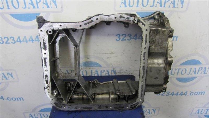 Поддон двигателя HYUNDAI SANTA FE (DM) 12-18 2.2 CRDI Поддон двигателя HYUNDAI SANTA FE (DM) 12-18 2.2 CRDI