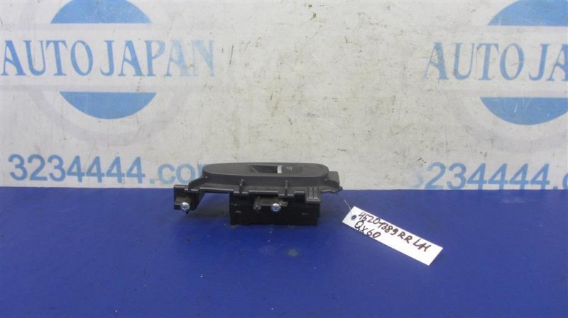 Кнопка стеклоподъемника задняя левая QX60/JX35 12-20 Кнопка стеклоподъемника задняя левая QX60/JX35 12-20