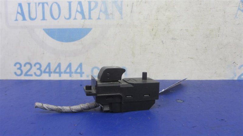 Кнопка стеклоподъемника передняя правая MDX (YD2) 06-13 YD2