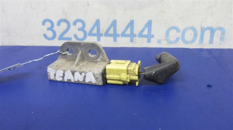 Датчик удара NISSAN TEANA J31 03-07 98830-CN025 Б/У