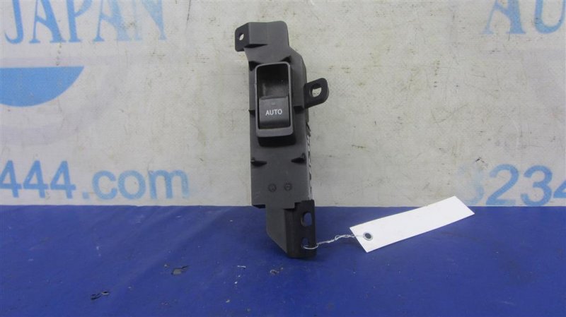 Запчасть кнопка стеклоподъемника задняя правая LEXUS GS350 GS300 05-11 2008 Седан 3.5 84030-30100 Б/У Кнопка стеклоподъемника задняя правая LEXUS GS350 GS300 05-11 2008 Седан 3.5 84030-30100 Б/У