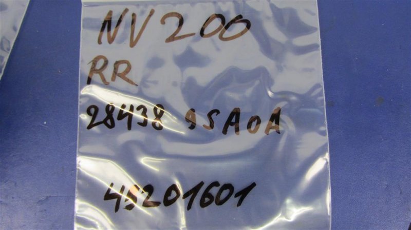 Датчик парктроника NV200 USA 13- Датчик парктроника NV200 USA 13-