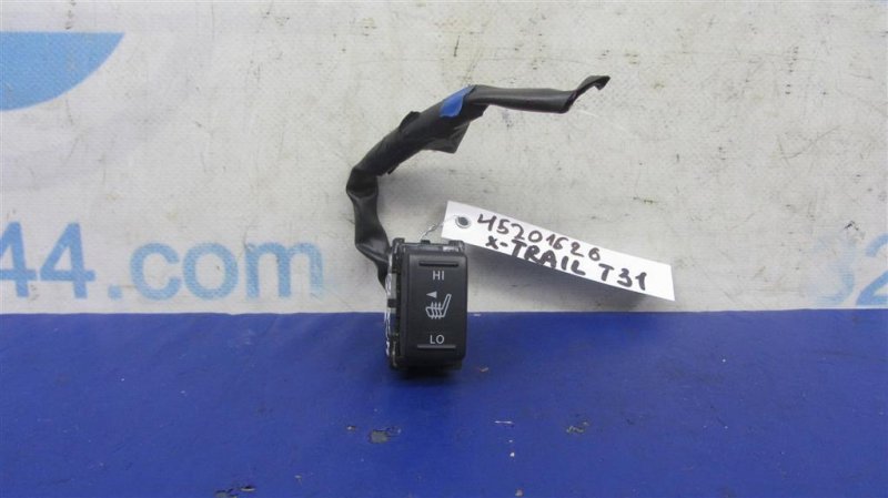 Кнопка обогрева сидений NISSAN X-TRAIL T31 07-14 25500-JA01A Б/У
