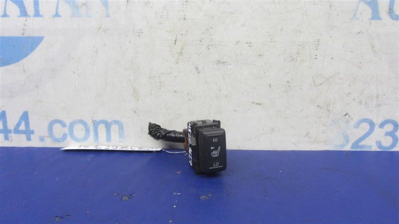 Кнопка обогрева сидений NISSAN X-TRAIL T31 07-14 25500-JA00A Б/У