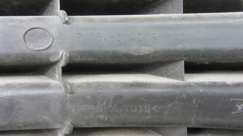 Заглушка ПТФ передняя правая KIZASHI 09-14