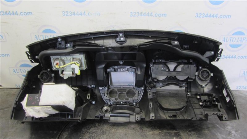 Торпедо JUKE 10-19 2011 Внедорожник 1.6 MR16DDT