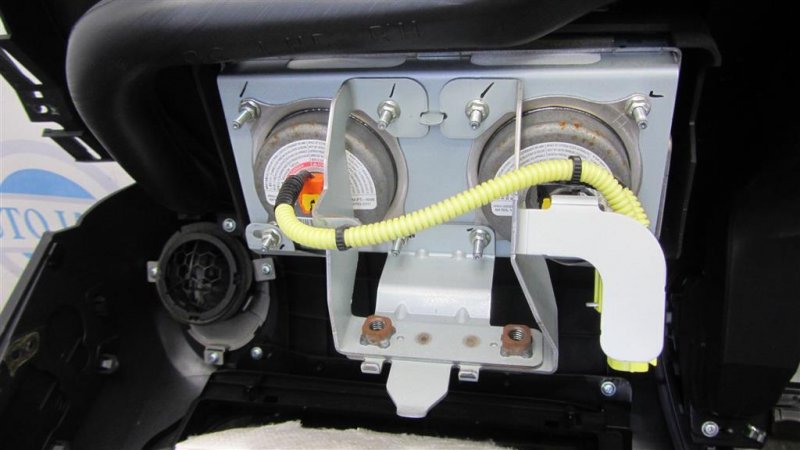 Торпедо JUKE 10-19 2011 Внедорожник 1.6 MR16DDT