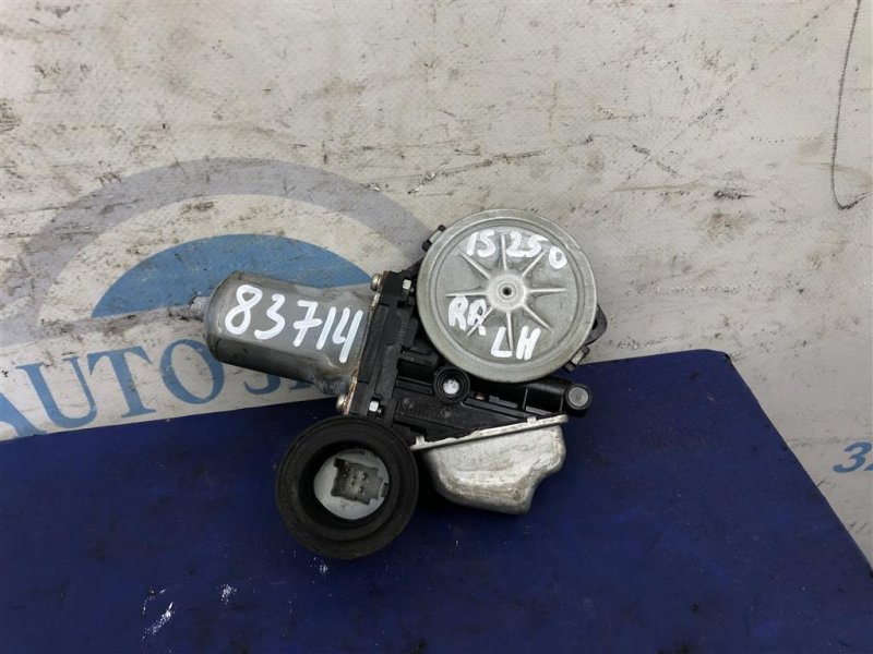 Моторчик стеклоподъемника задний левый LEXUS IS250/350 05-13 85710-53060 Б/У