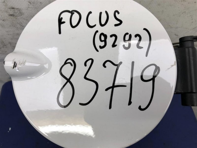 Лючок топливного бака FORD FOCUS 10-18 Седан 2.0