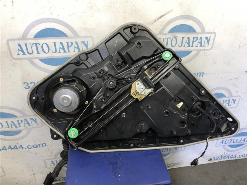 Стеклоподъемник задний левый INFINITI QX30 16-20