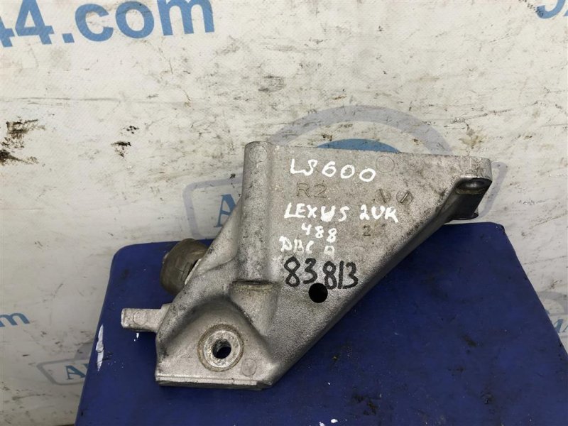 Кронштейн двигателя LEXUS LS600HL 06-17 2008 Седан 5.0 1231138060 Б/У